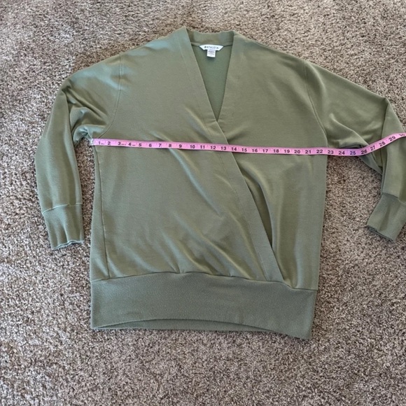 ATHLETA EUCALYPTUS OLIVE PURANA V-NECK WRAP SWEATSHIRT SWEATER 
Size Large - Picture 11 of 12